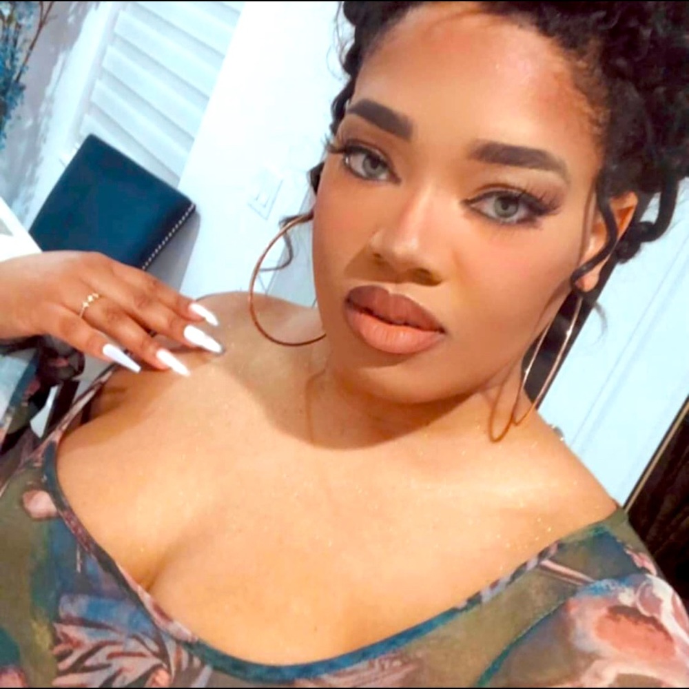 Meet your Posher, La'Ree